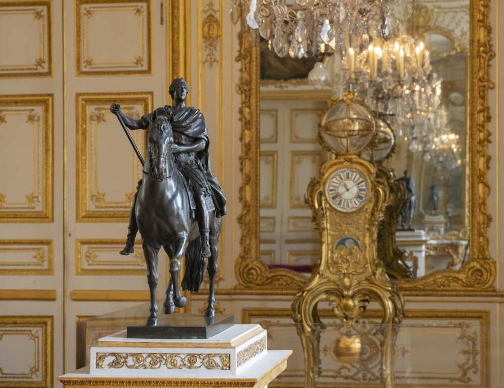 Louis XV et Louis XVI statue 