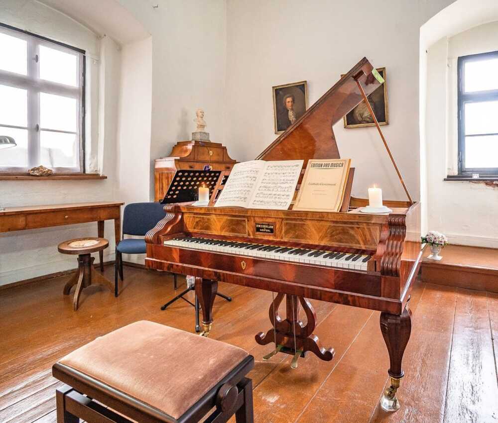 saxe château rochsburg piano