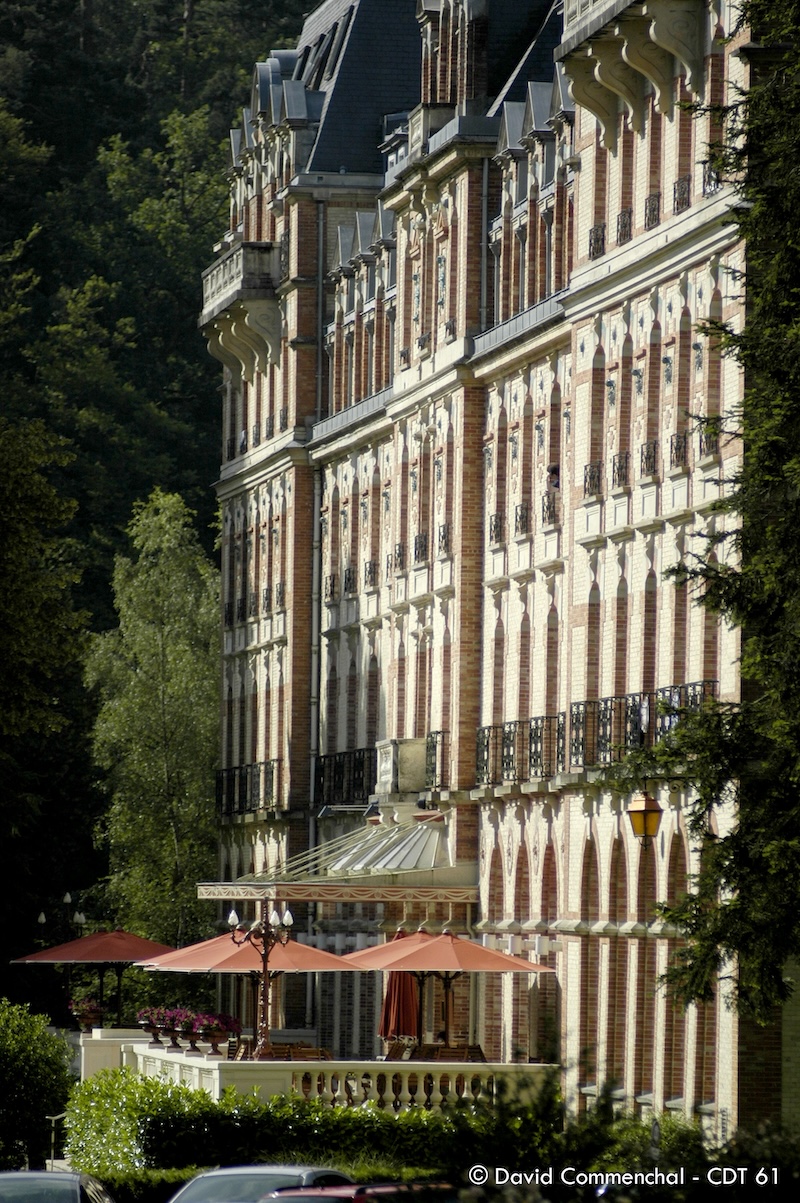 chateau de carouges pavillon central