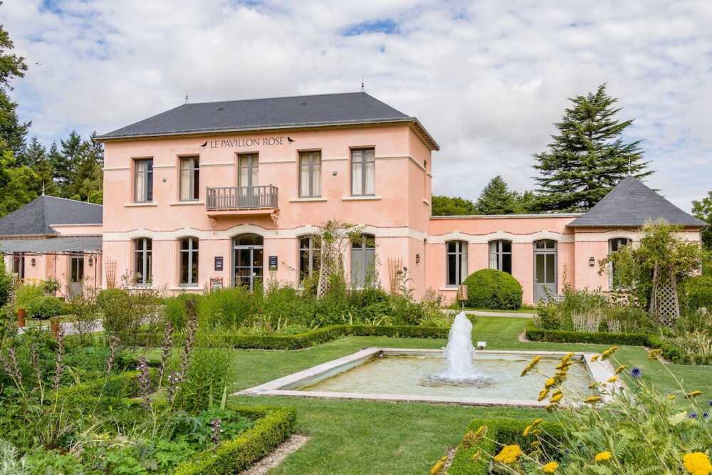 la roche-posay pavillon rose