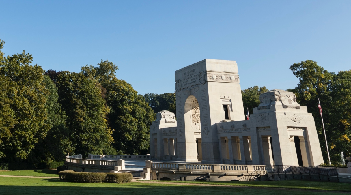 Escadrille Lafayette : mémorial franco-américain à Marnes-la-Coquette
