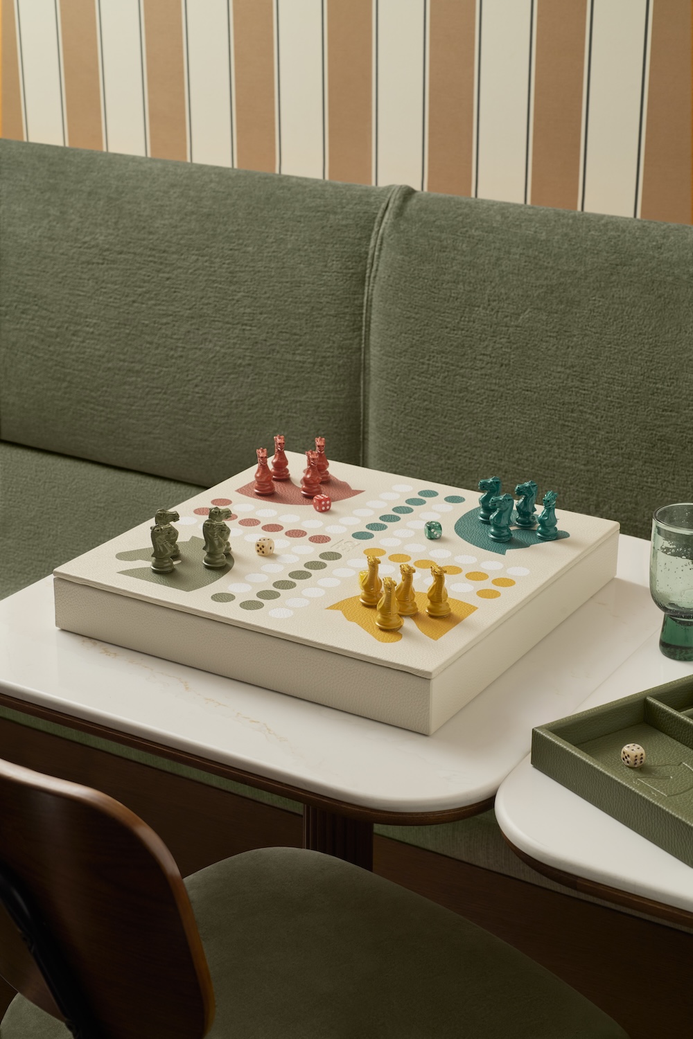 Hector Saxe : petits chevaux