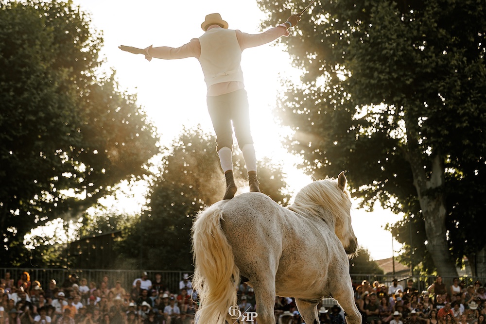 Longines Paris Eiffel Jumping acrobatie
