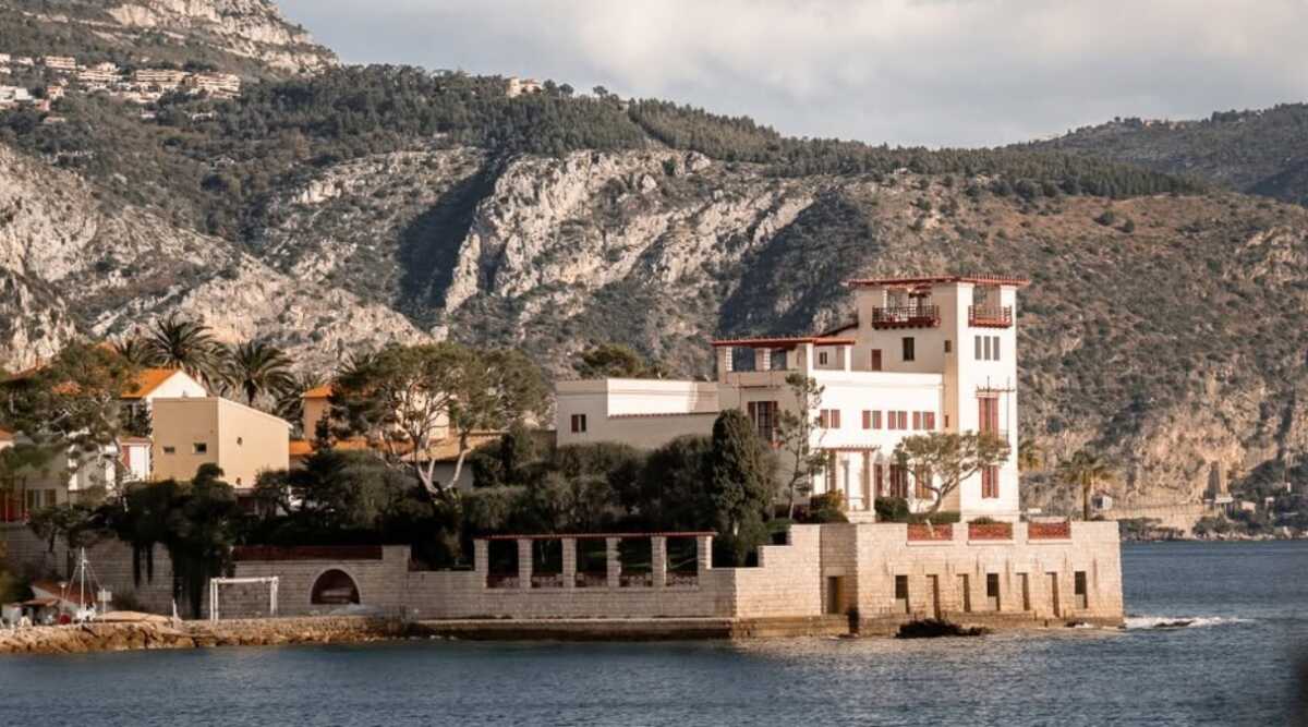 Cinéma en plein air, nocturnes, la Villa Kérylos en mode estival