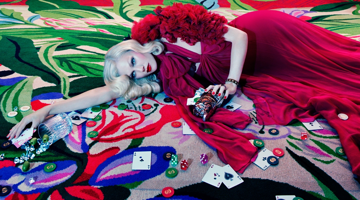 Miles Aldridge installe son art au Park Hyatt Paris-Vendôme