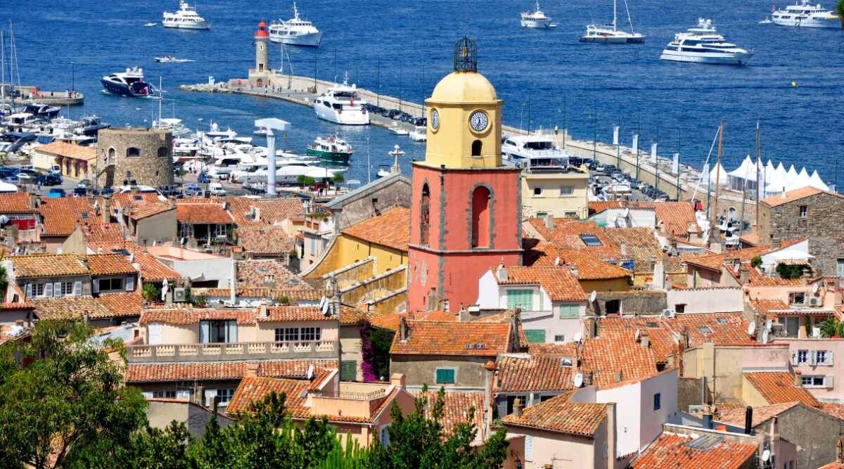 Saint-Tropez sous les feux du design au Salon PAD