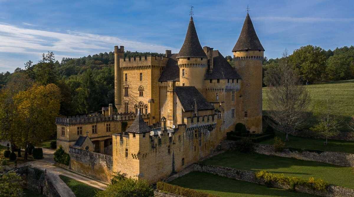 Dordogne : légende, histoire et patrimoine au Château de Puymartin